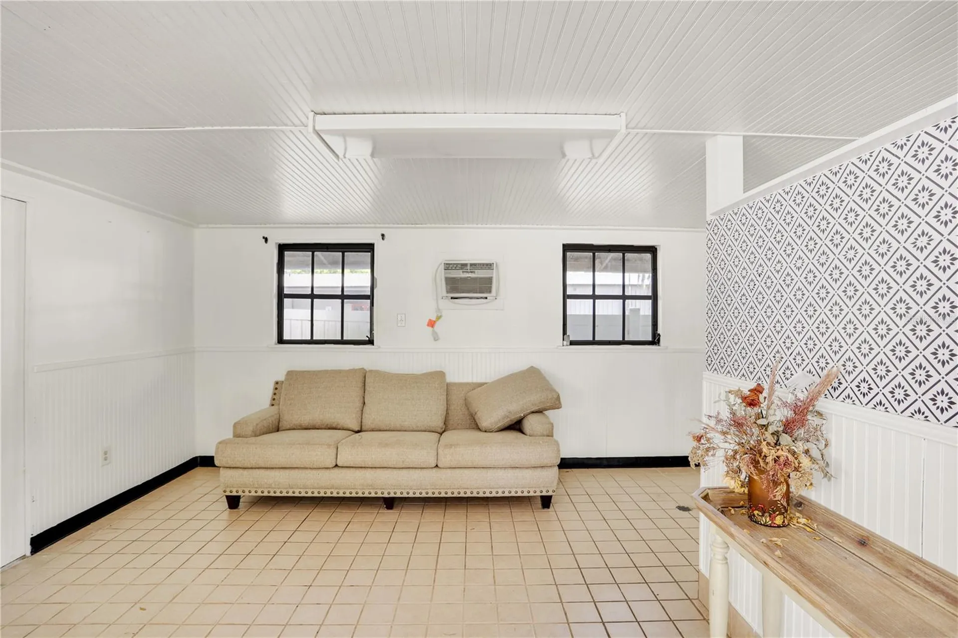 18741 High Springs Main Street High Springs FL 32643