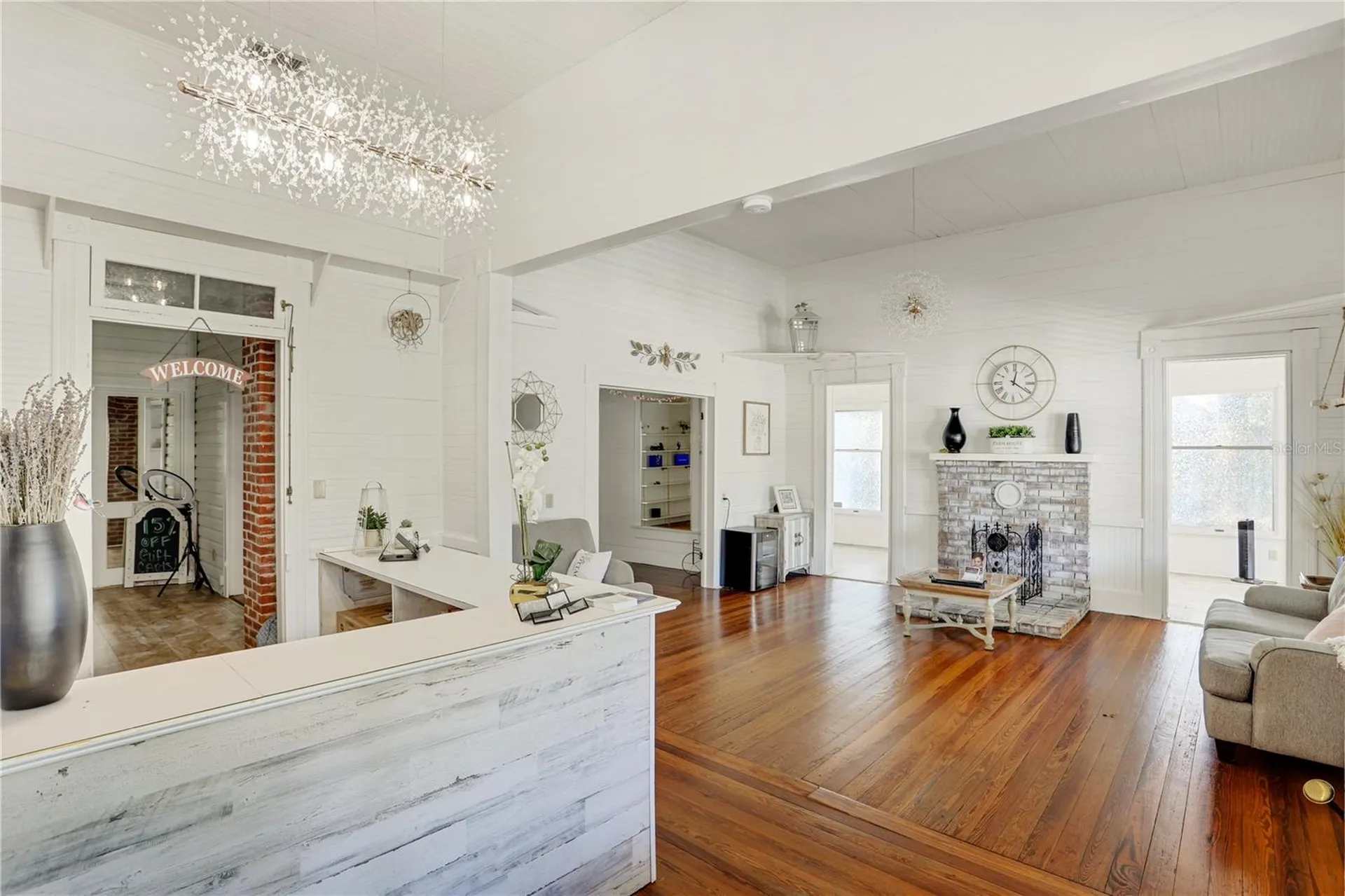 18741 High Springs Main Street High Springs FL 32643