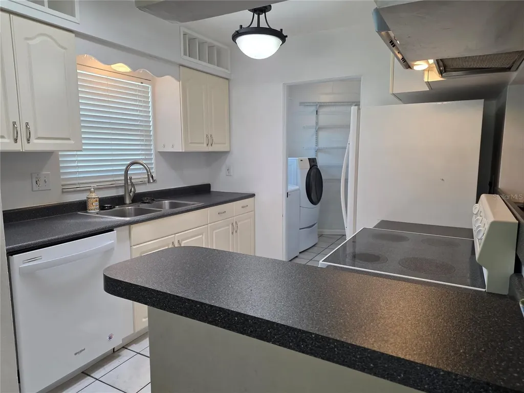 9440 50th Way N Pinellas Park FL 33782
