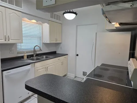 9440 50th Way N Pinellas Park FL 33782