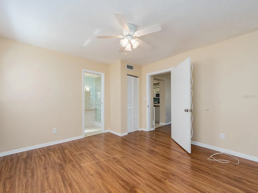 9157 140th Way Seminole FL 33776