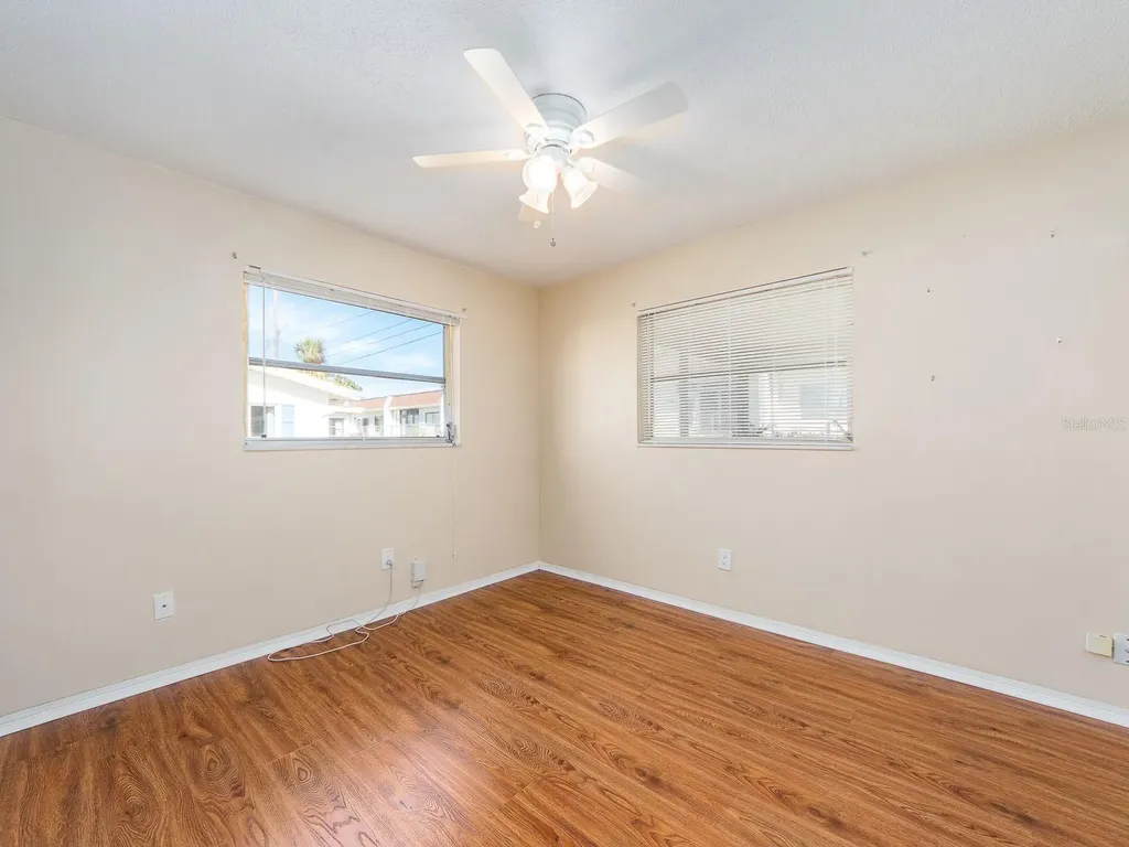 9157 140th Way Seminole FL 33776