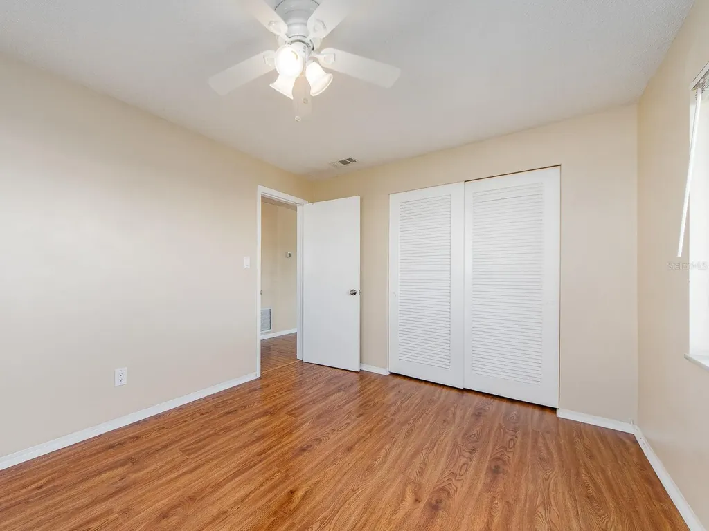 9157 140th Way Seminole FL 33776