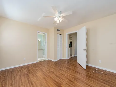 9157 140th Way Seminole FL 33776