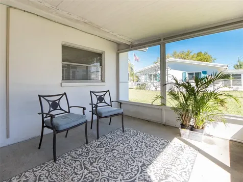 9157 140th Way Seminole FL 33776
