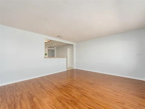 9157 140th Way Seminole FL 33776
