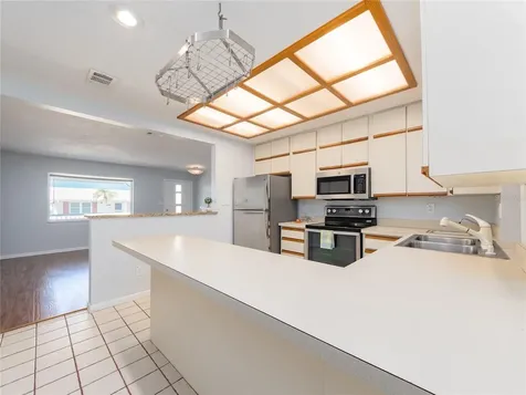 9157 140th Way Seminole FL 33776
