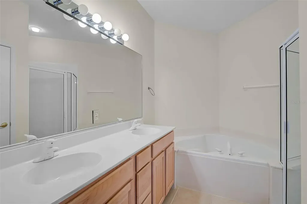 7012 Prosperity Circle Sarasota FL 34238