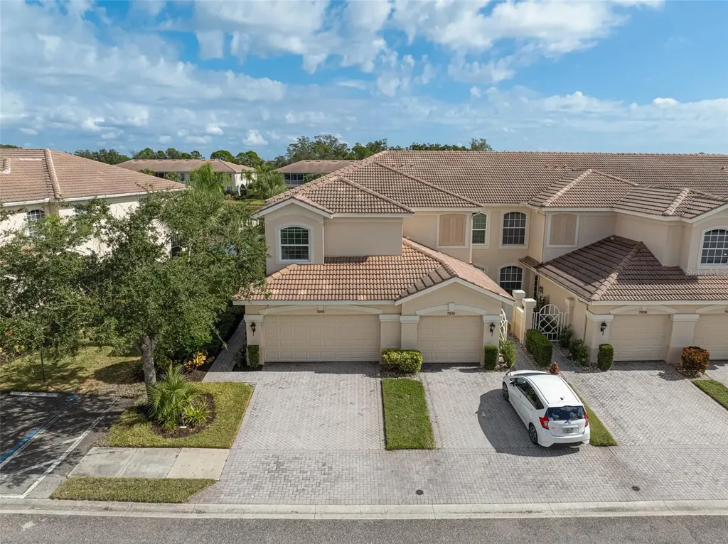 7012 Prosperity Circle Sarasota FL 34238