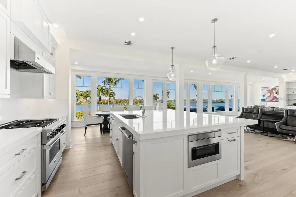 4070 Loomis Avenue Boca Grande FL 33921