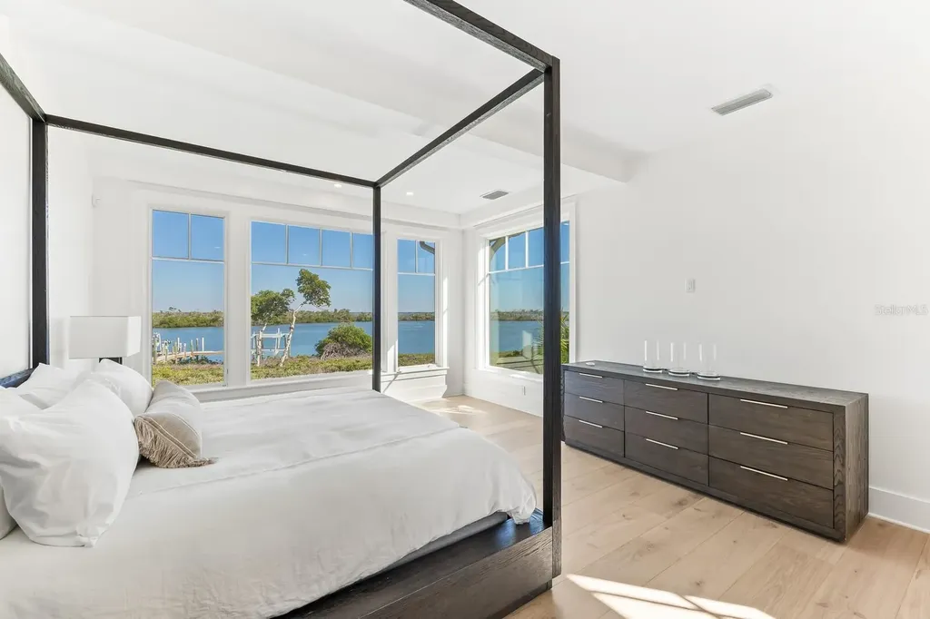 4070 Loomis Avenue Boca Grande FL 33921