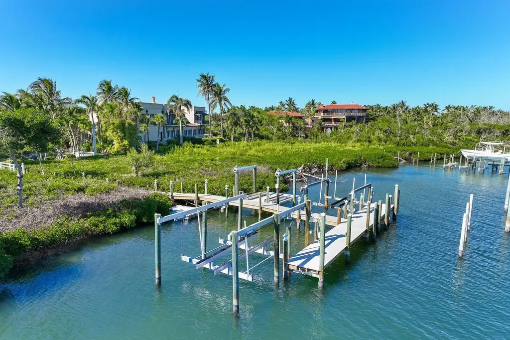 4070 Loomis Avenue Boca Grande FL 33921