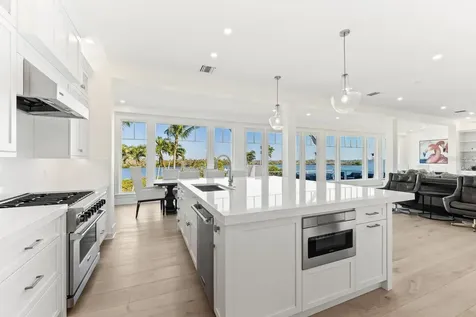 4070 Loomis Avenue Boca Grande FL 33921