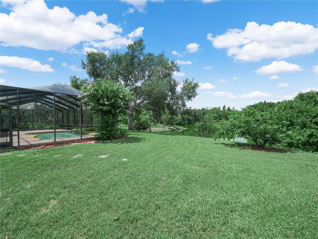 565 Whisper Woods Drive Lakeland FL 33813