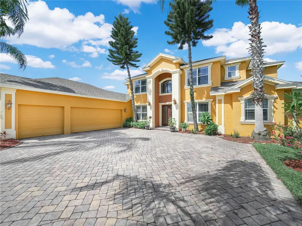 565 Whisper Woods Drive Lakeland FL 33813