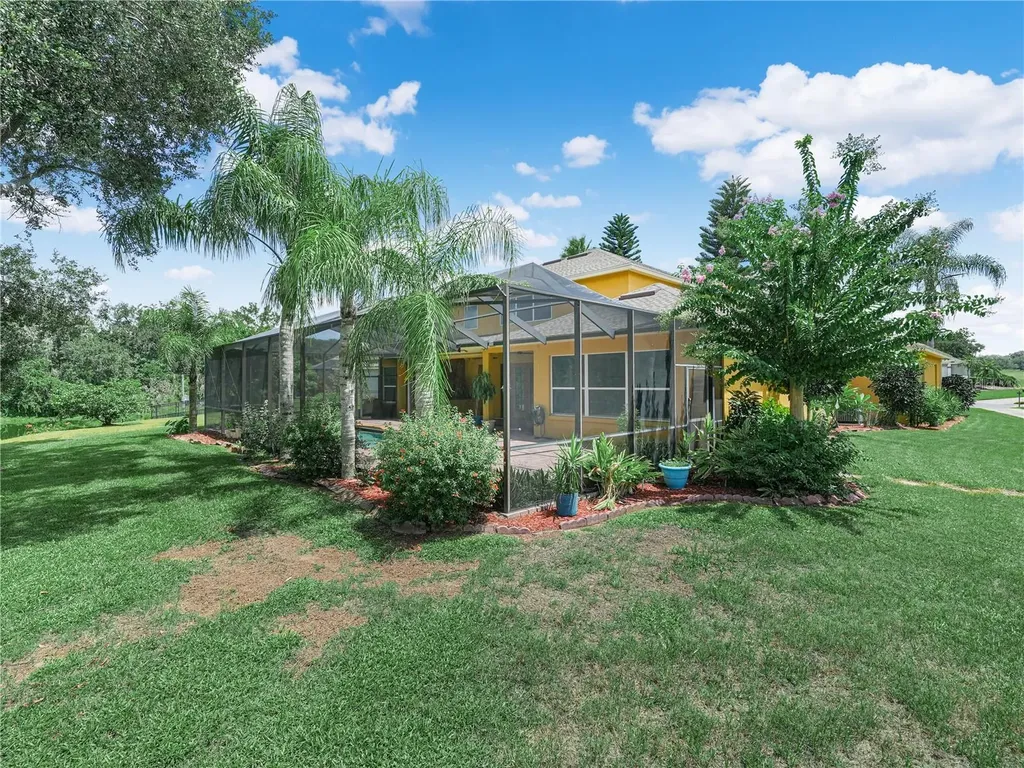 565 Whisper Woods Drive Lakeland FL 33813