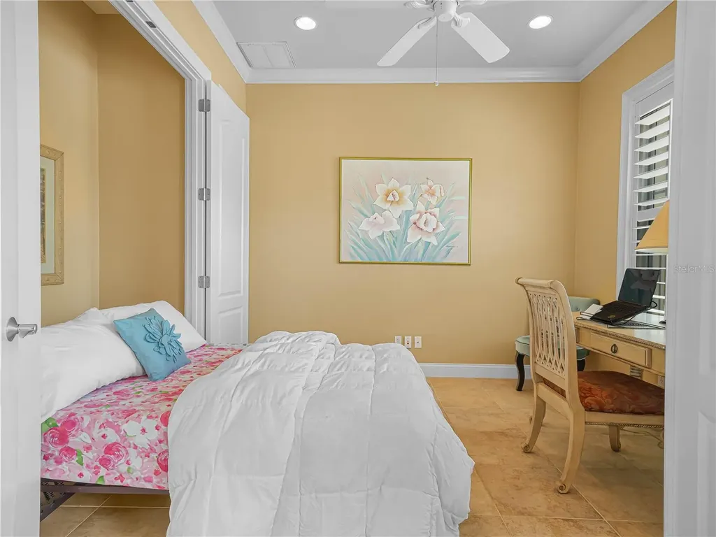 565 Whisper Woods Drive Lakeland FL 33813