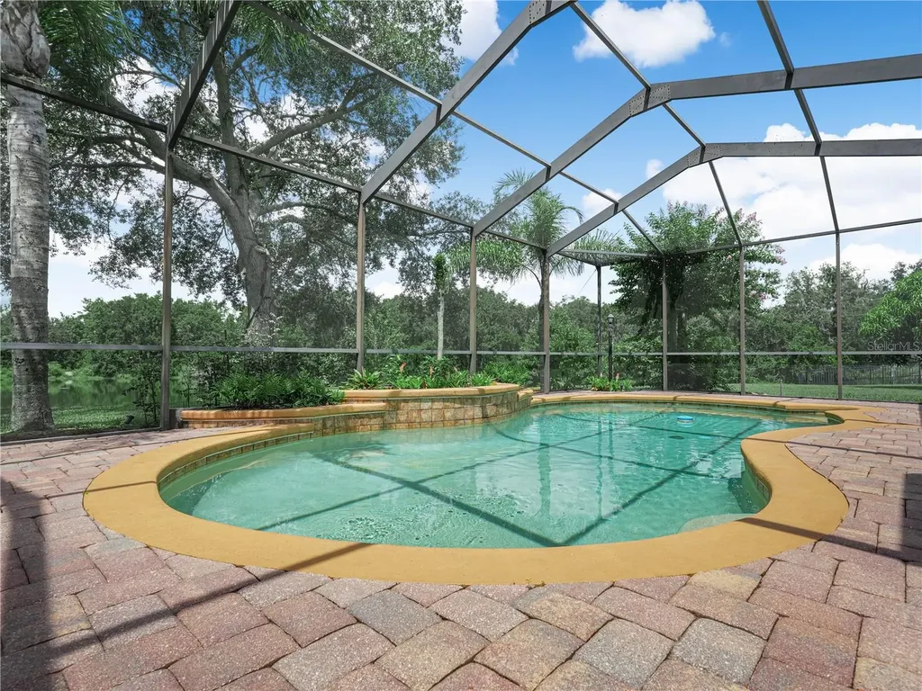 565 Whisper Woods Drive Lakeland FL 33813