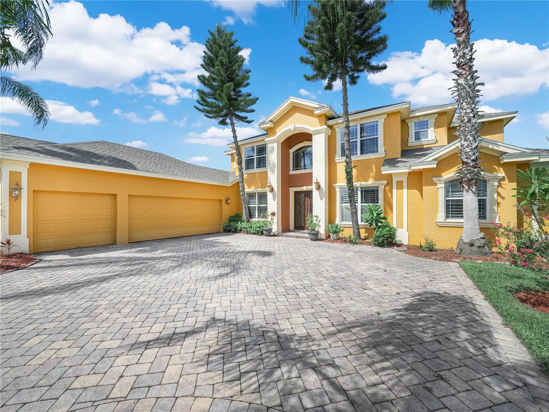 565 Whisper Woods Drive Lakeland FL 33813