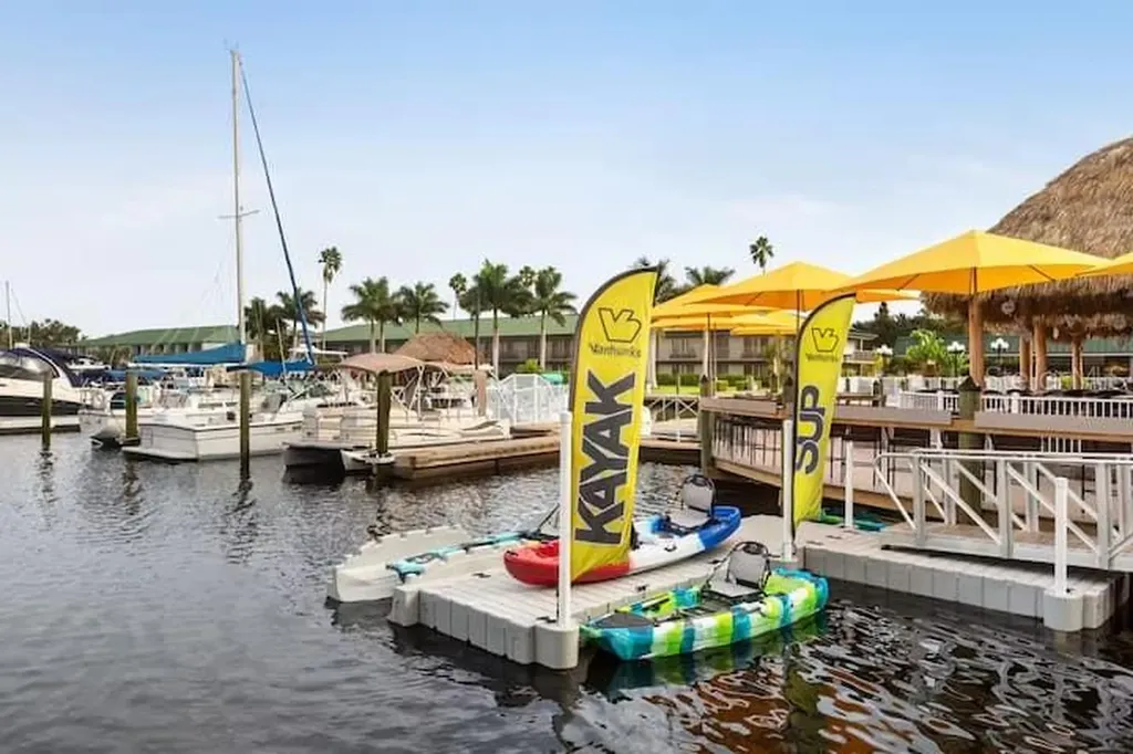 7150 N Tamiami Trail Sarasota FL 34243