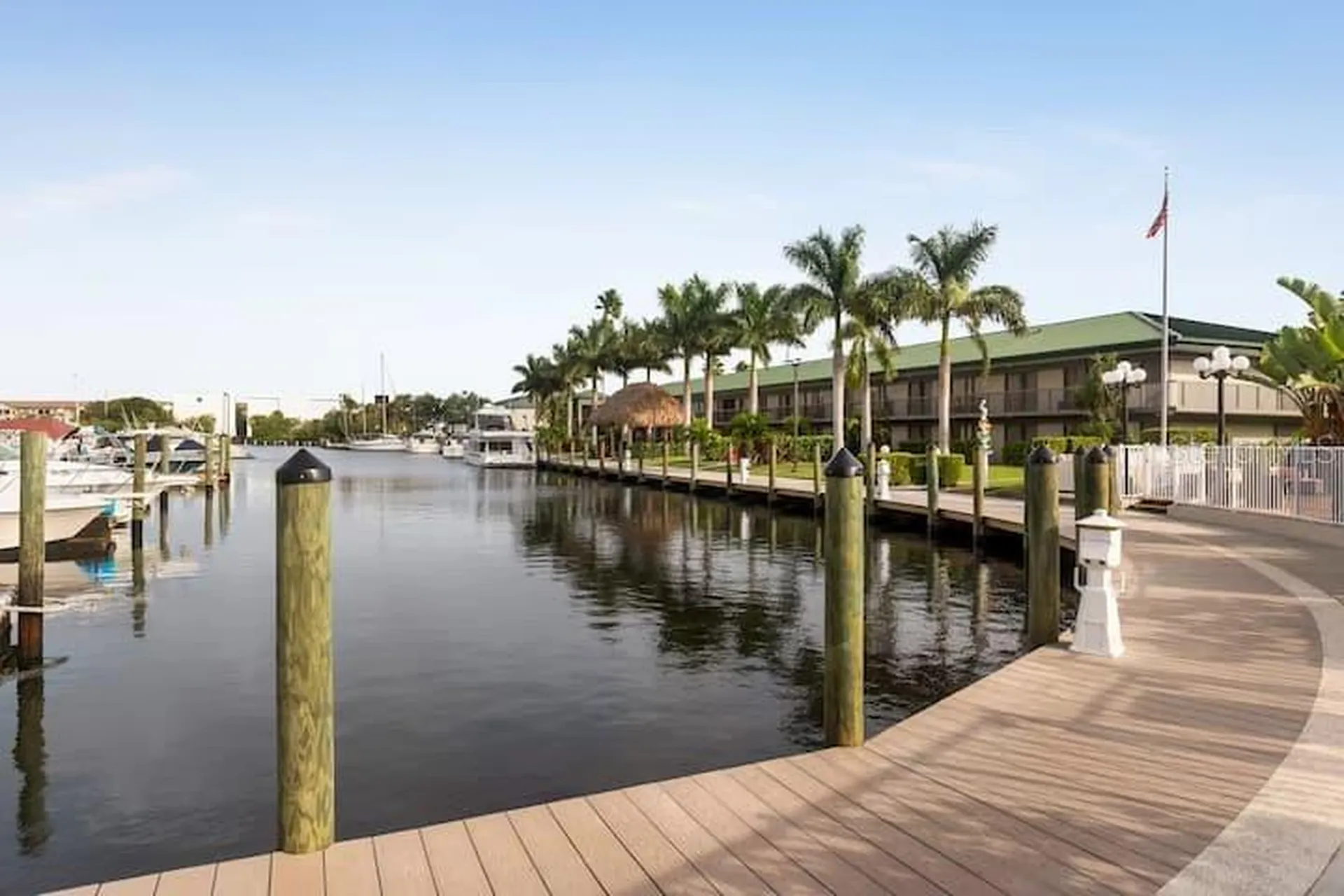 7150 N Tamiami Trail Sarasota FL 34243