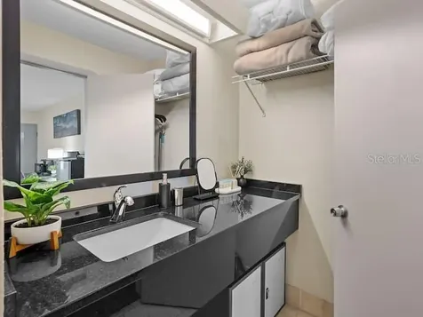 7150 N Tamiami Trail Sarasota FL 34243
