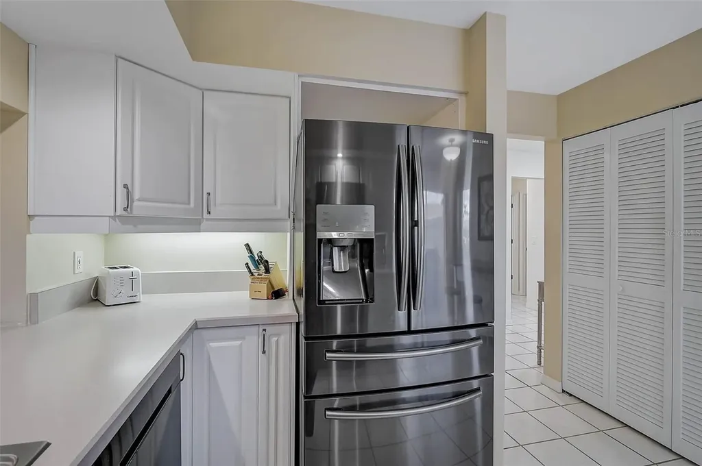 7341 Golf Pointe Circle Sarasota FL 34243