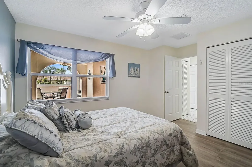 7341 Golf Pointe Circle Sarasota FL 34243