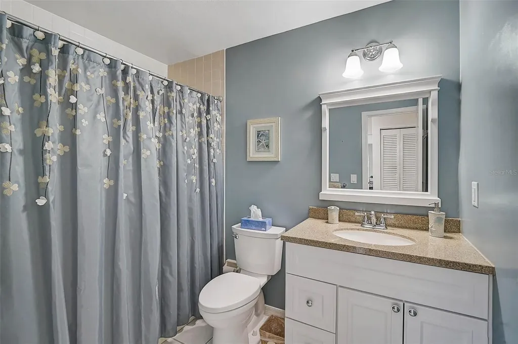 7341 Golf Pointe Circle Sarasota FL 34243