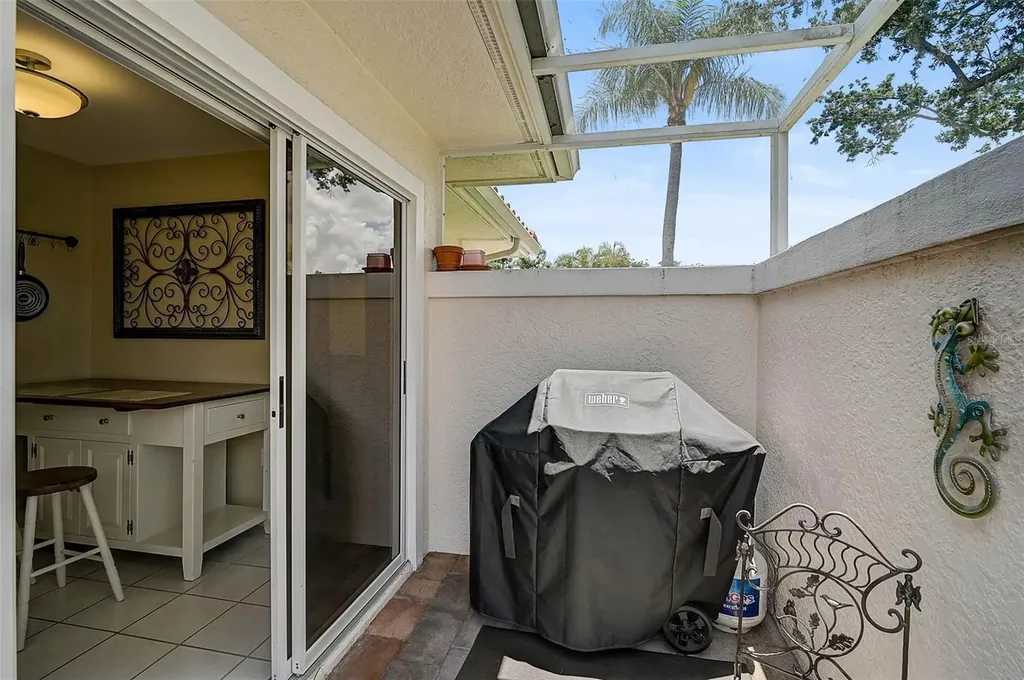7341 Golf Pointe Circle Sarasota FL 34243