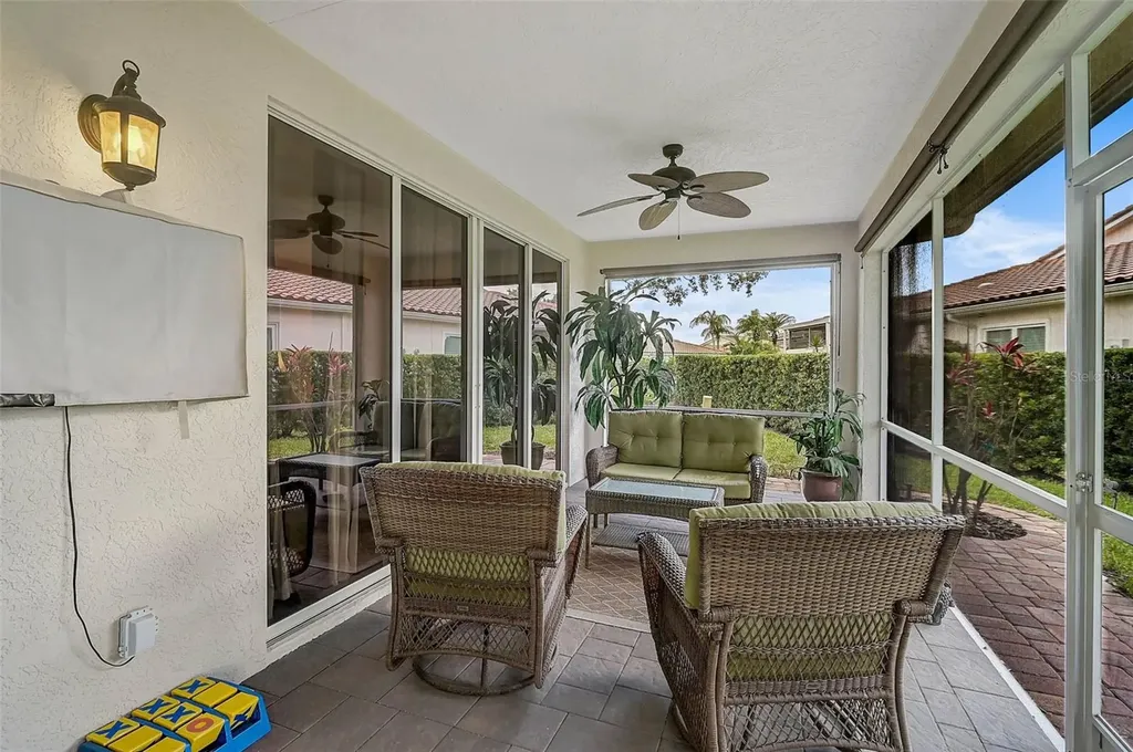 7341 Golf Pointe Circle Sarasota FL 34243