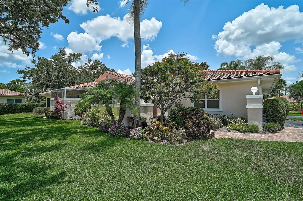 7341 Golf Pointe Circle Sarasota FL 34243