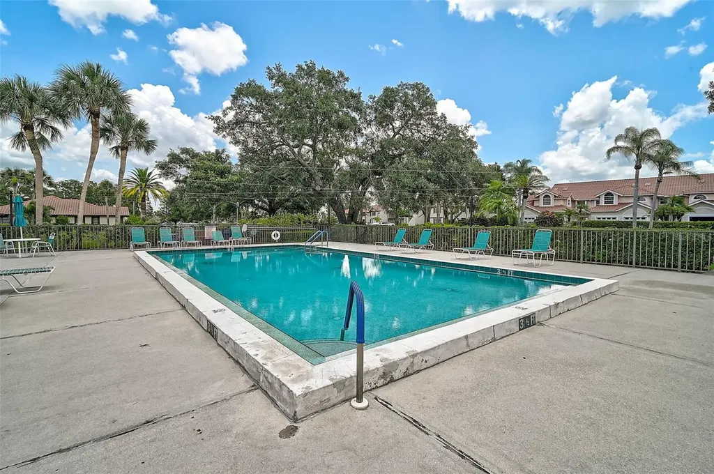 7341 Golf Pointe Circle Sarasota FL 34243