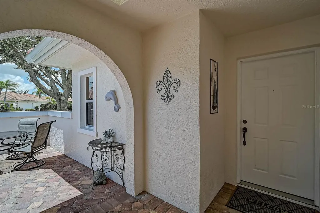 7341 Golf Pointe Circle Sarasota FL 34243