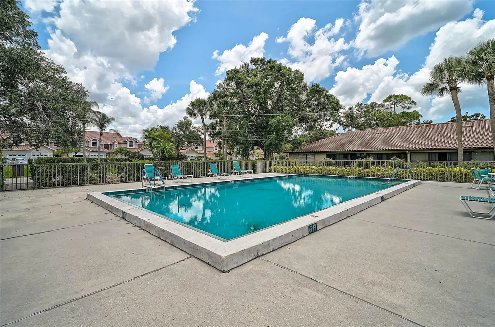 7341 Golf Pointe Circle Sarasota FL 34243