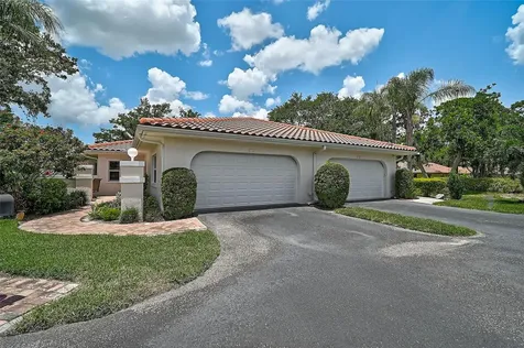 7341 Golf Pointe Circle Sarasota FL 34243