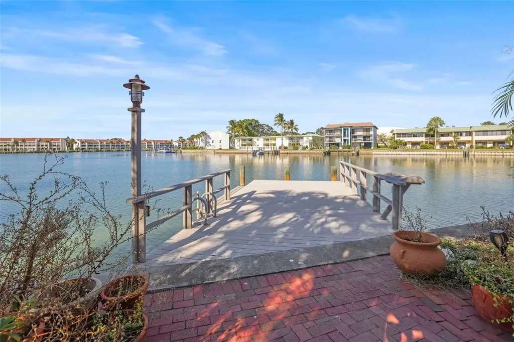 11921 Lagoon Lane Treasure Island FL 33706