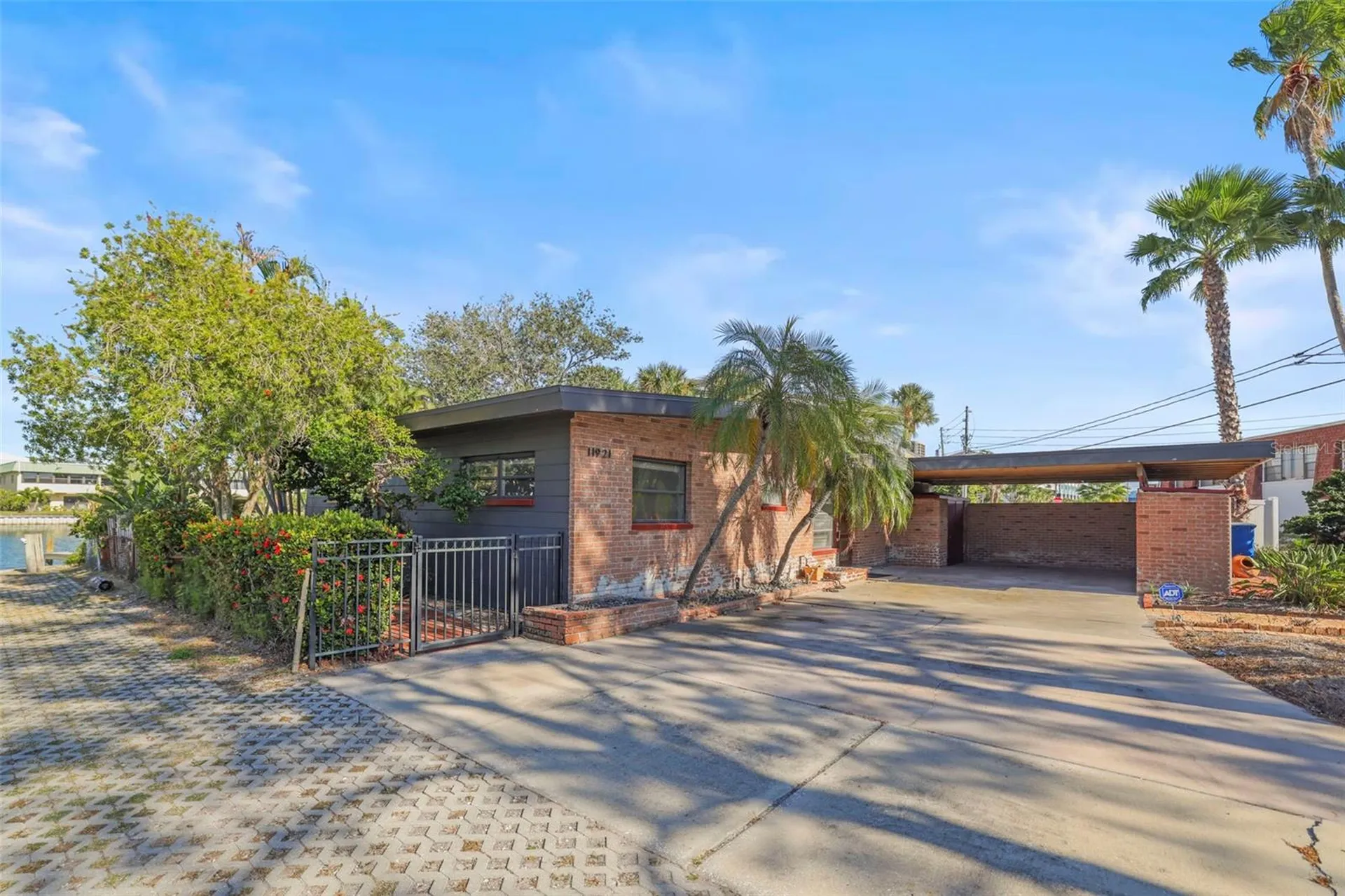 11921 Lagoon Lane Treasure Island FL 33706