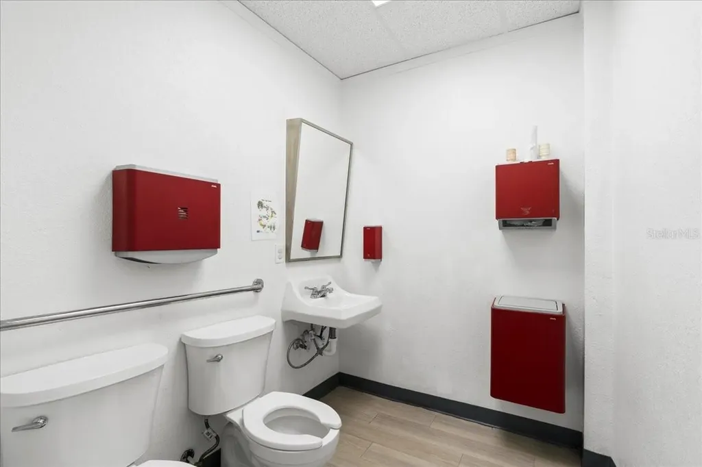 1938 NE Waldo Road Gainesville FL 32609