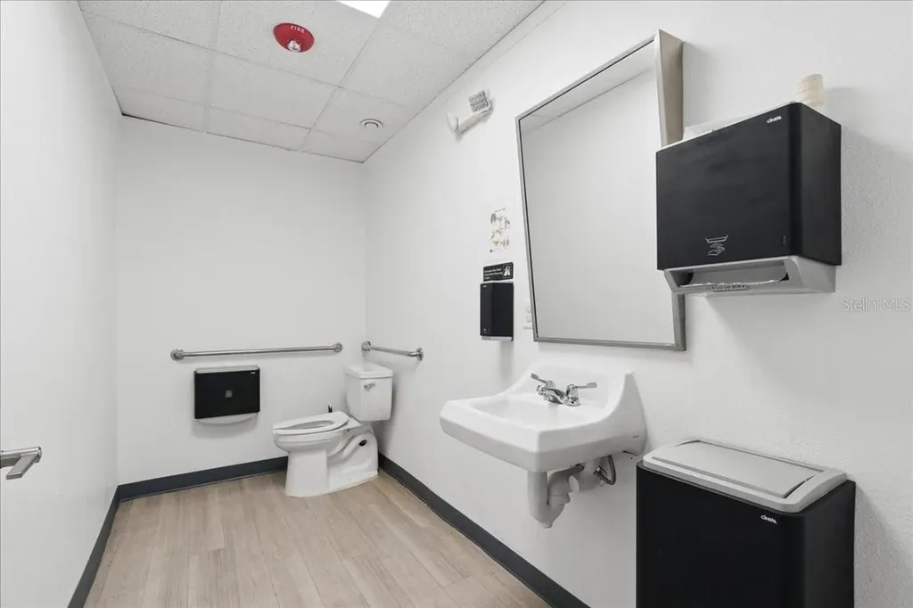 1938 NE Waldo Road Gainesville FL 32609