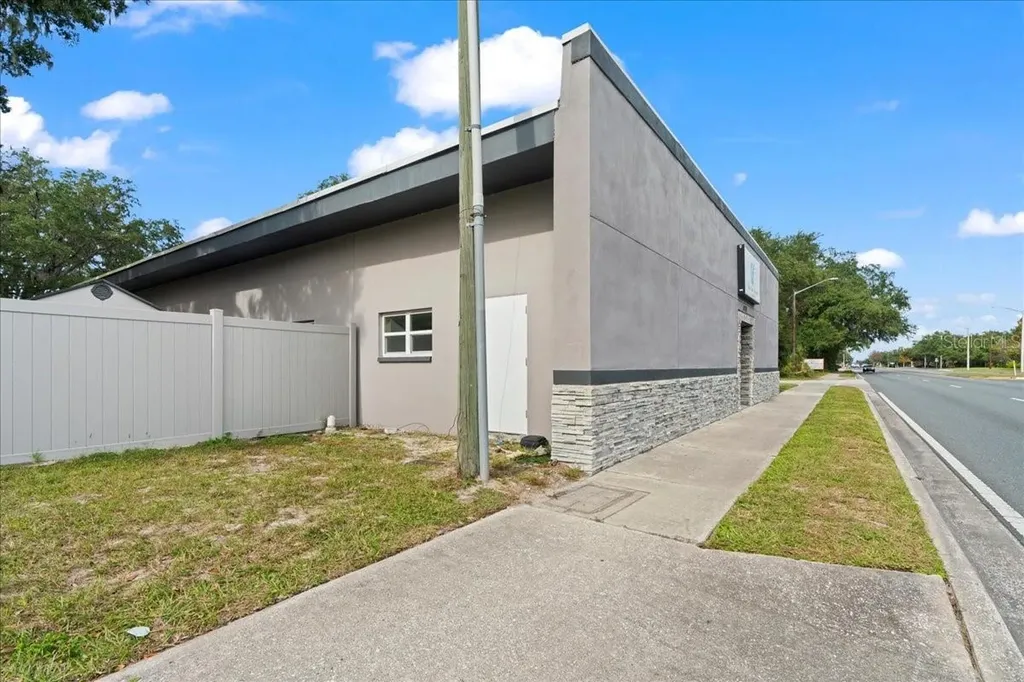 1938 NE Waldo Road Gainesville FL 32609