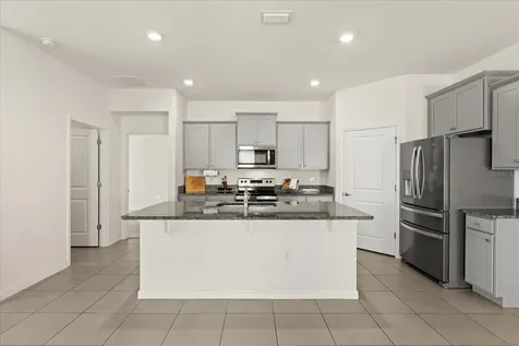 8104 Penrose Place Wildwood FL 34785