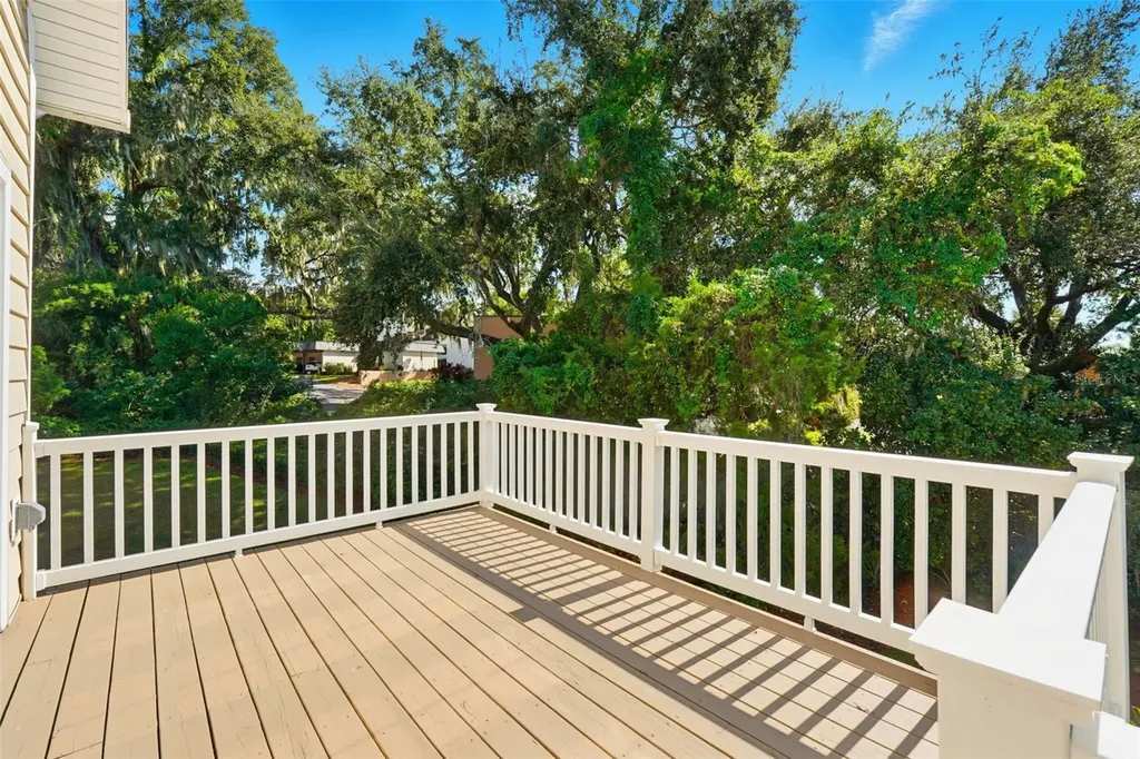 580 W 10th Avenue Mount Dora FL 32757
