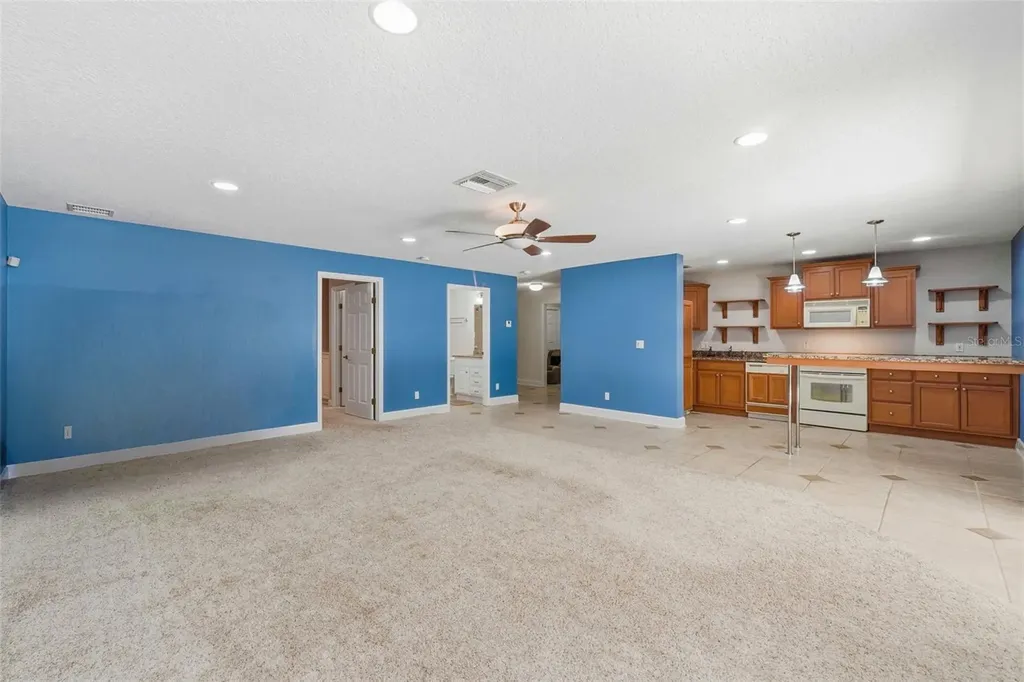 580 W 10th Avenue Mount Dora FL 32757