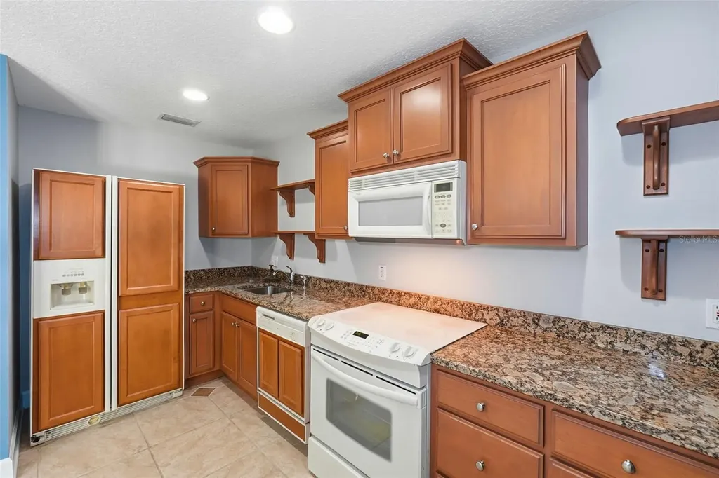 580 W 10th Avenue Mount Dora FL 32757