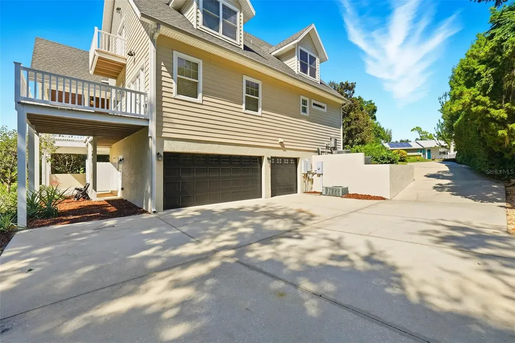 580 W 10th Avenue Mount Dora FL 32757