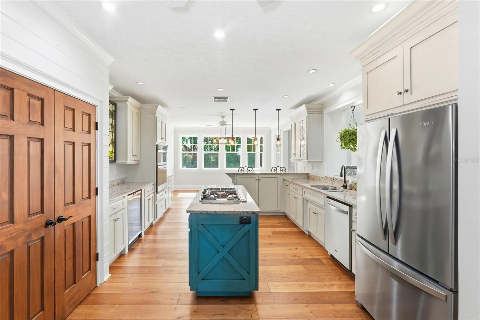 580 W 10th Avenue Mount Dora FL 32757