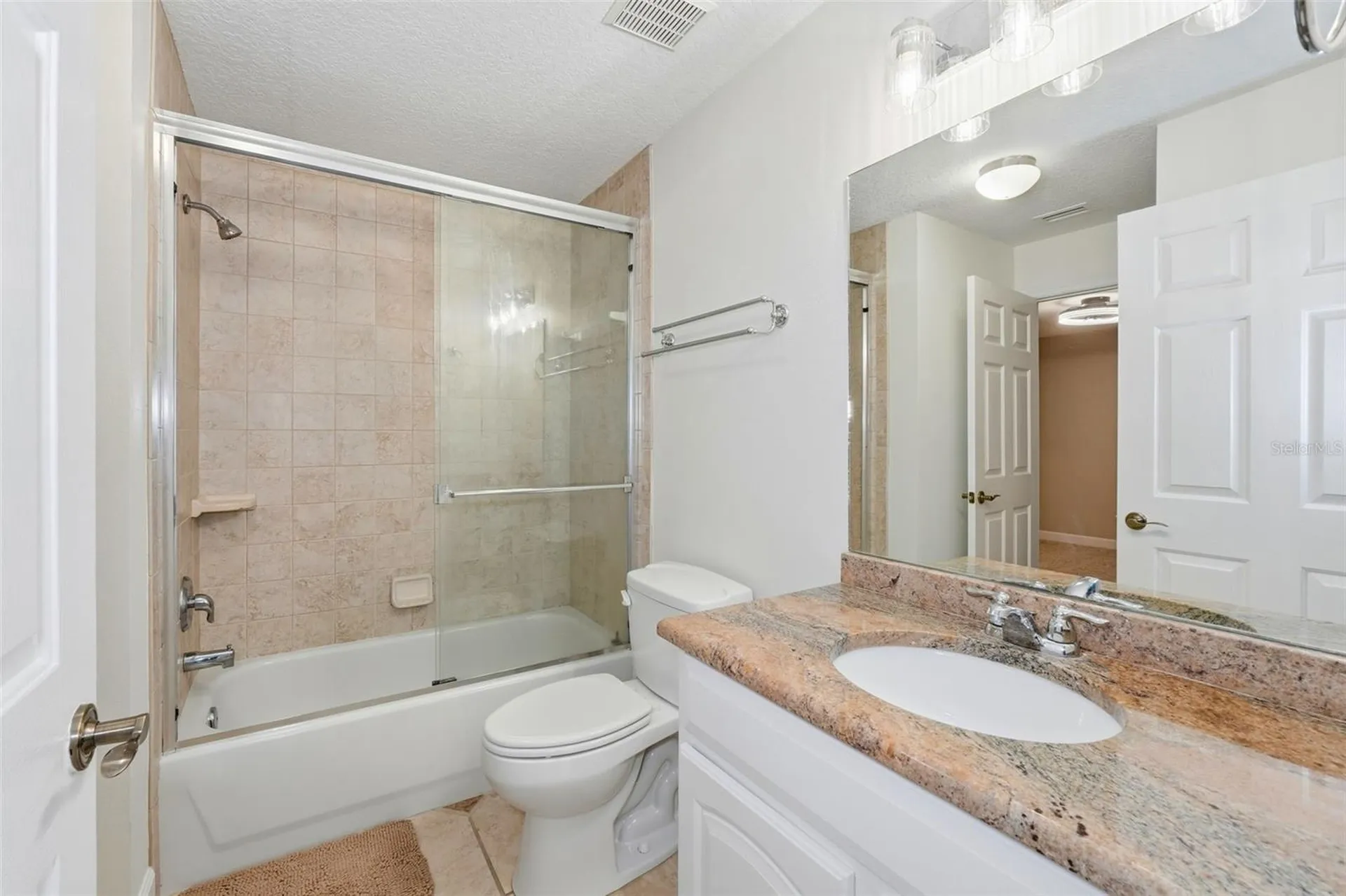 580 W 10th Avenue Mount Dora FL 32757