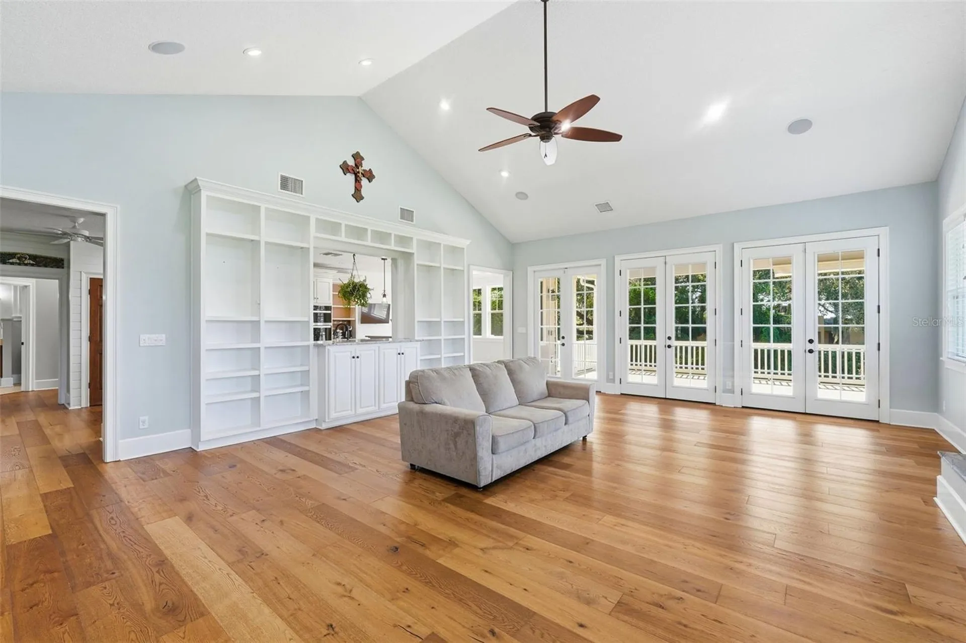 580 W 10th Avenue Mount Dora FL 32757