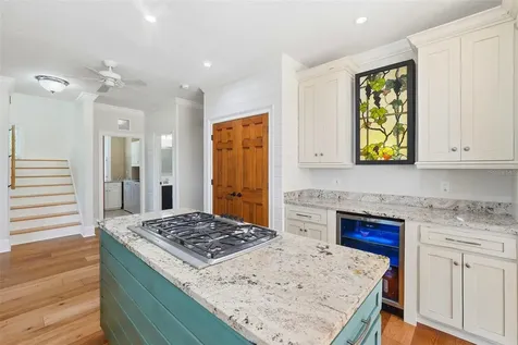 580 W 10th Avenue Mount Dora FL 32757